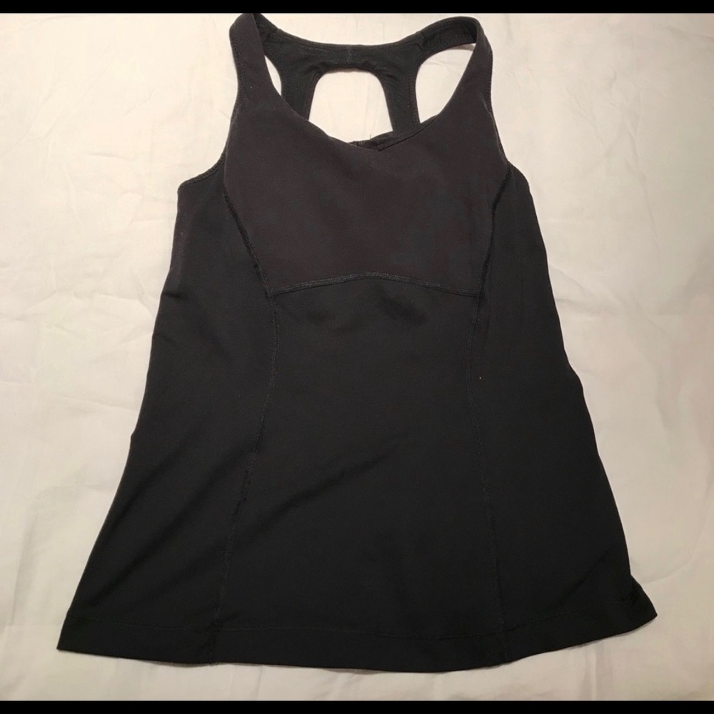 Lululemon workout shirt